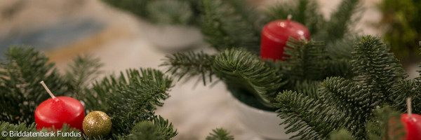 Adventskranz binden