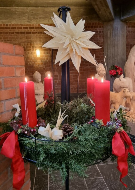 Adventskranz in der Christuskirche Vilbel